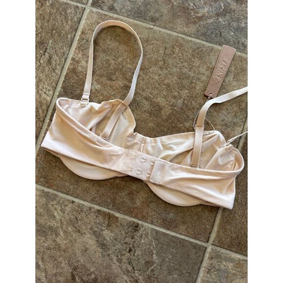 Skims Smoothing Intimates Unlined Strapless Bra Sand Size 34C - Picture 6 of 9